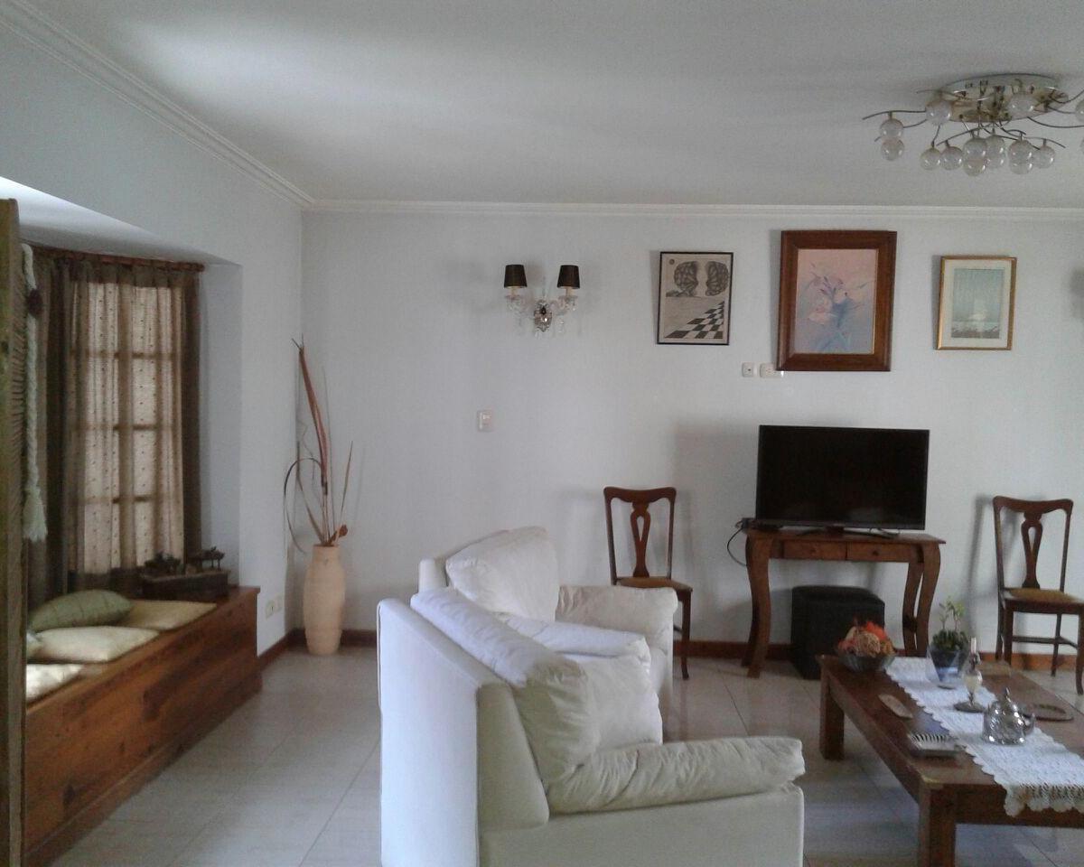 Venta Casa 5 Ambientes Bernal 2