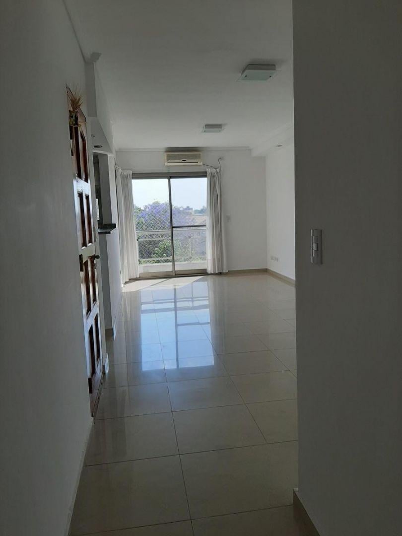 Foto de VENTA Departamento 3 Ambientes Bernal, imagen 3