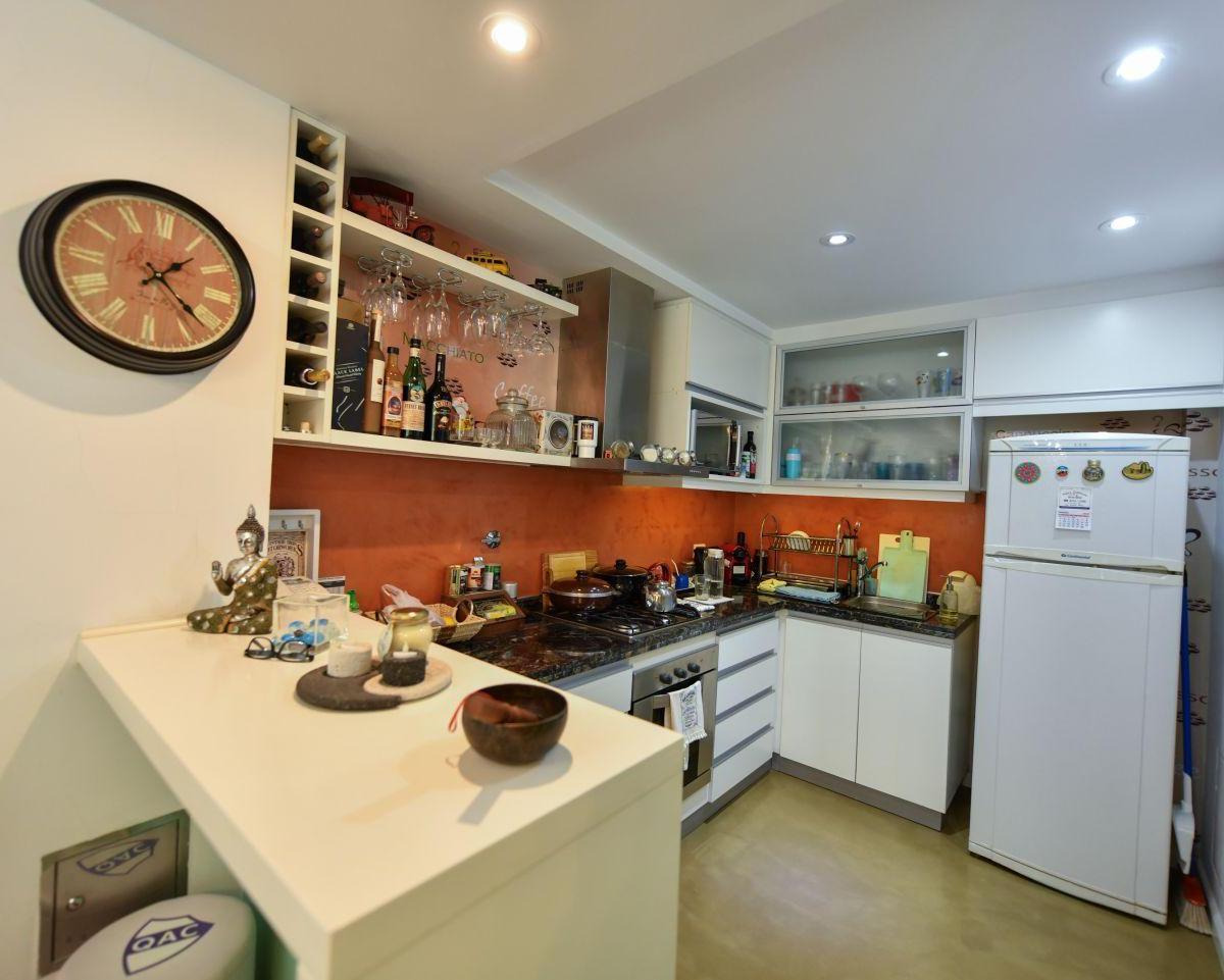 Venta Departamento 3 Ambientes Bernal.