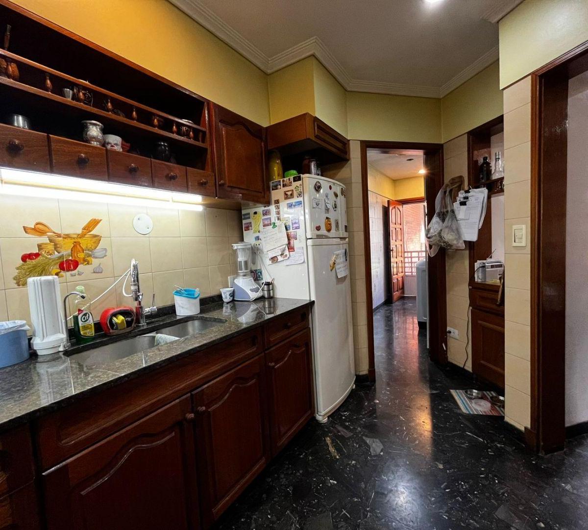 Venta Casa 5 Ambientes Bernal. 2