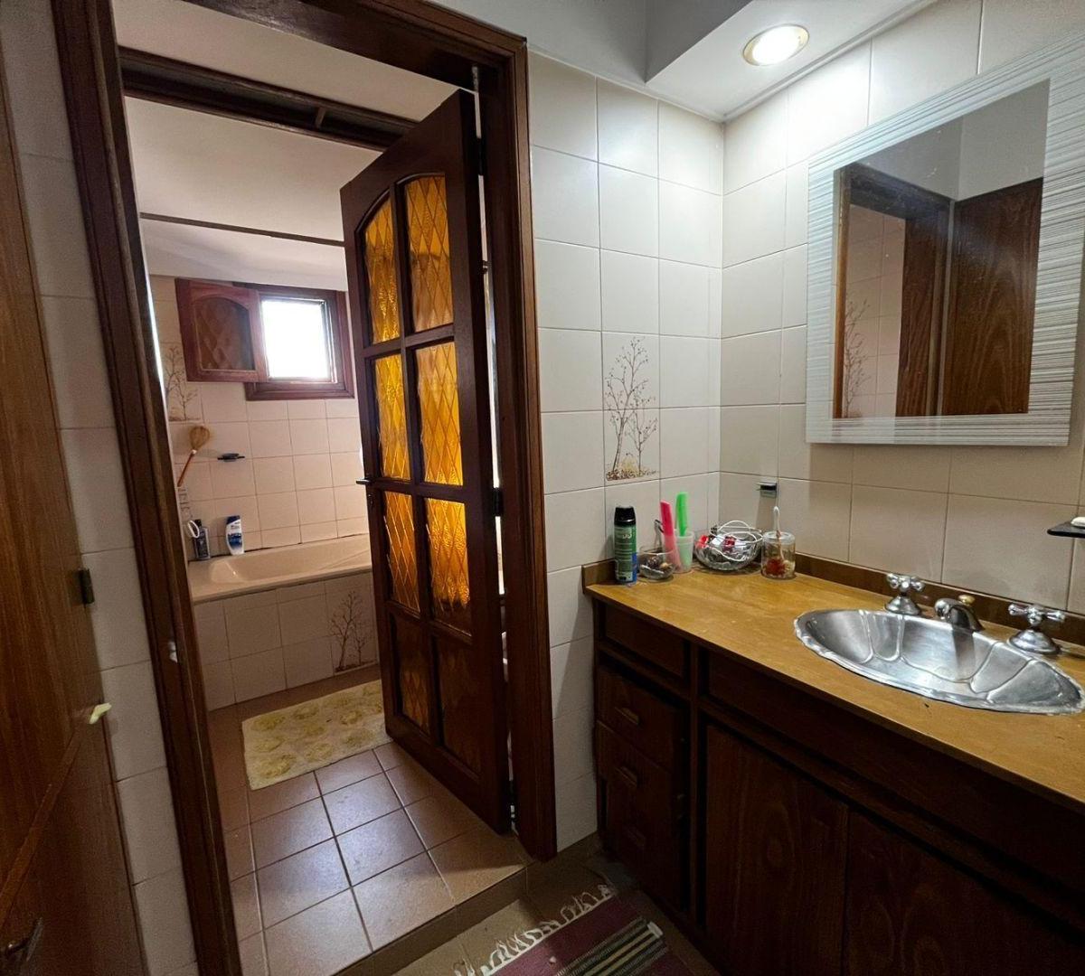 Venta Casa 5 Ambientes Bernal. 1