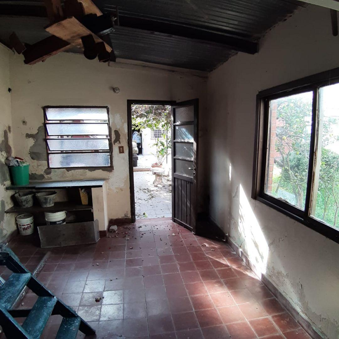 Venta Casa 5 Ambientes Bernal 3