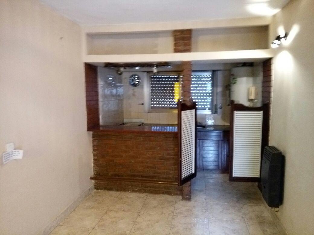 Venta Departamento 3 Ambientes Bernal 1