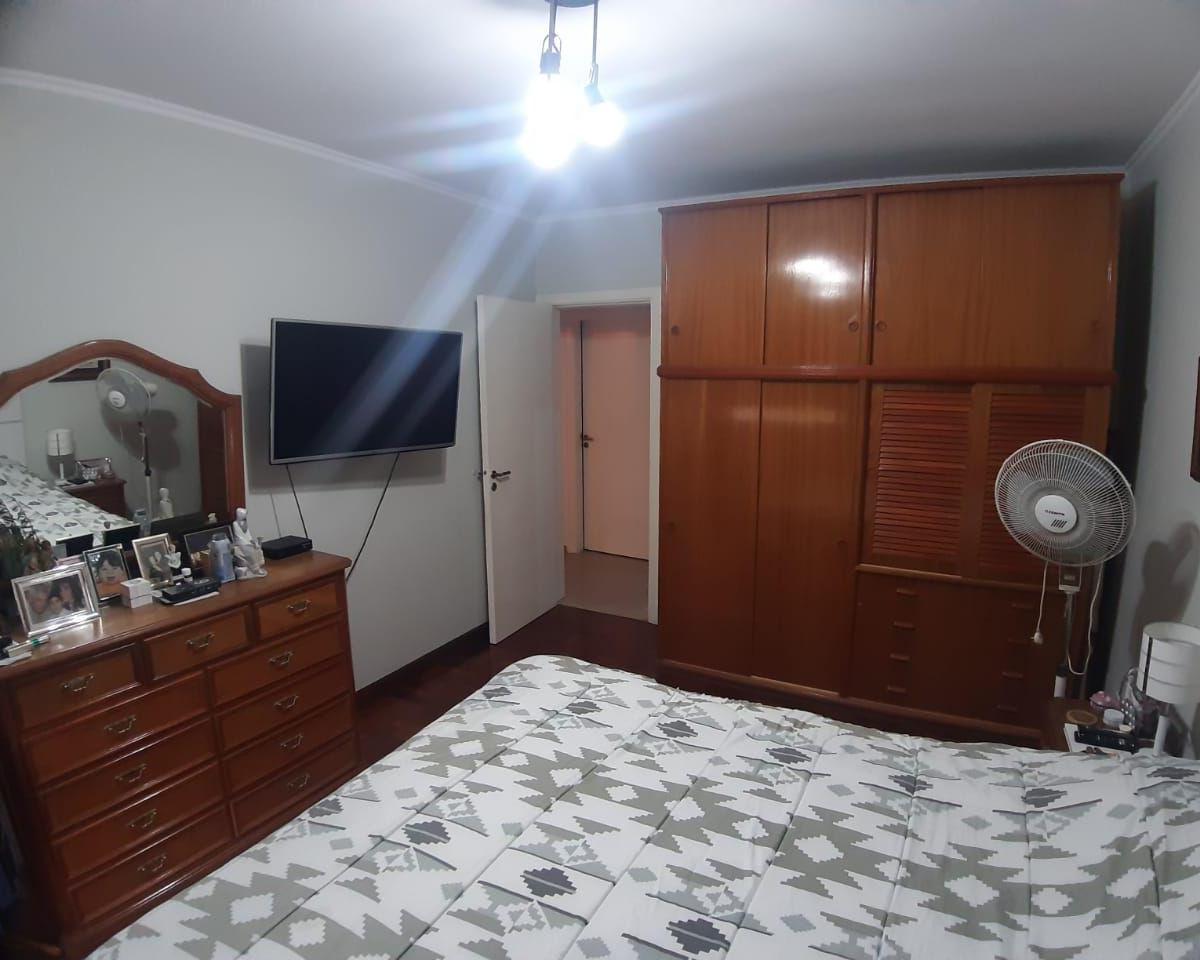 Foto de Casa 4 ambientes sobre lote 10x40 mts. con quincho, piscina y garage , imagen 5