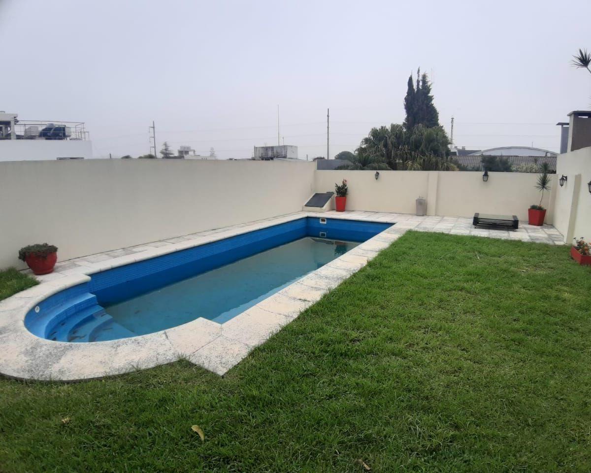 Venta Casa 4 Ambientes Bernal 4