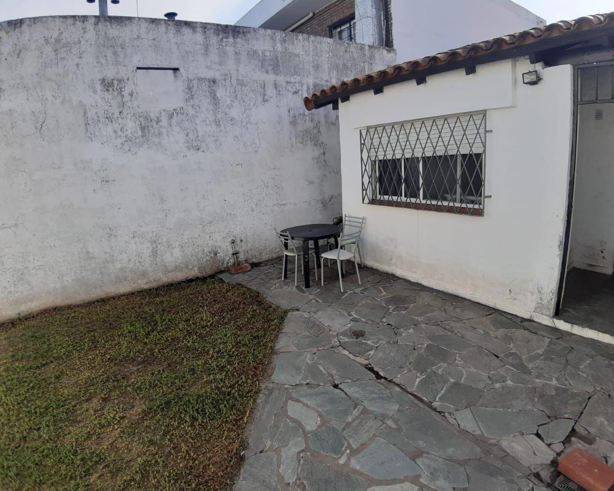 Venta Casa 2 Ambientes Bernal 4