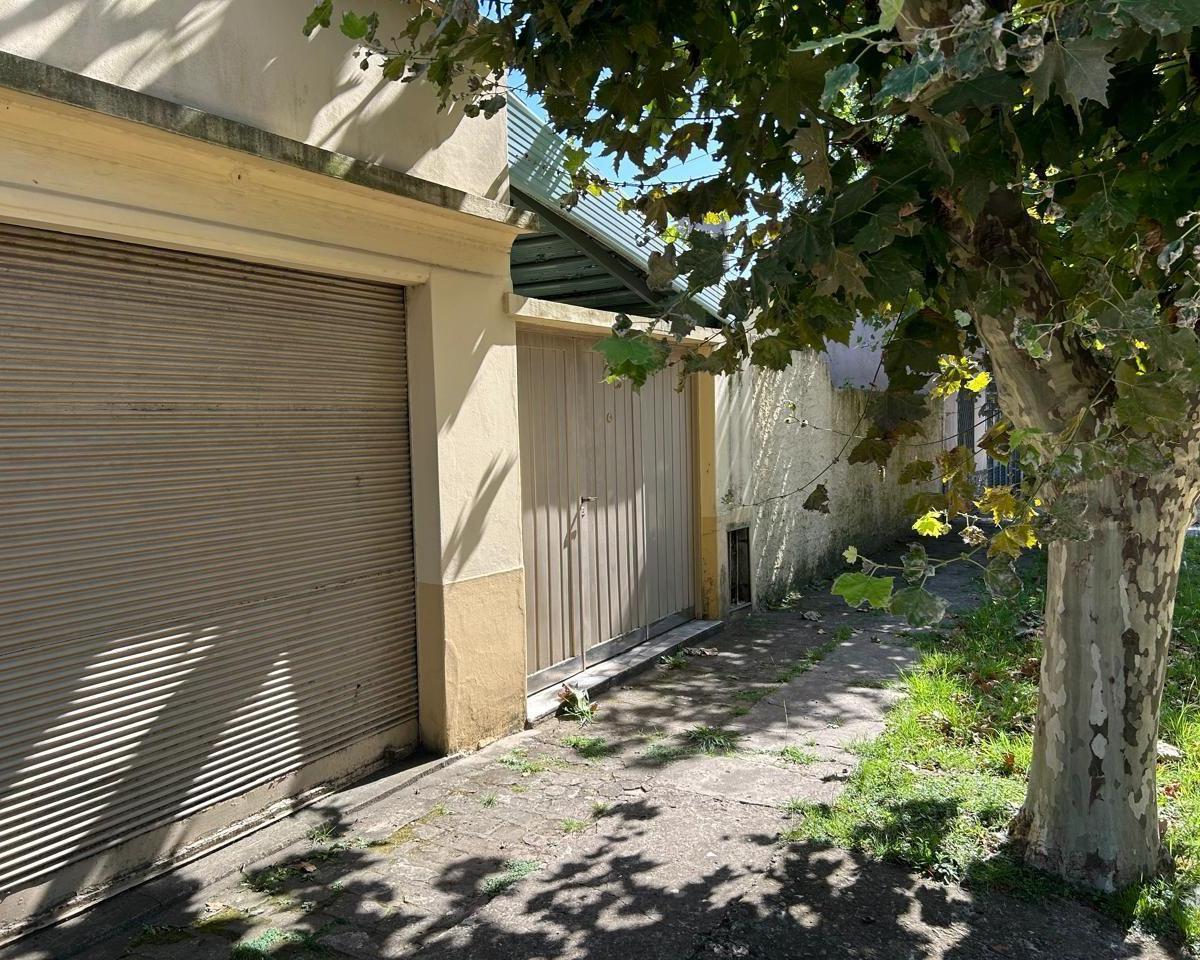 Venta Casa 3 Ambientes Bernal 2