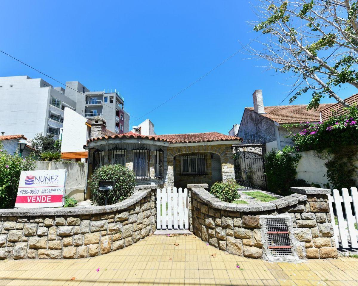 VENTA Casa 3 Ambientes en Bernal