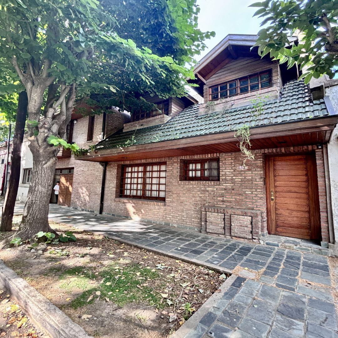 Venta Casa Cuatro Ambientes en Bernal 3