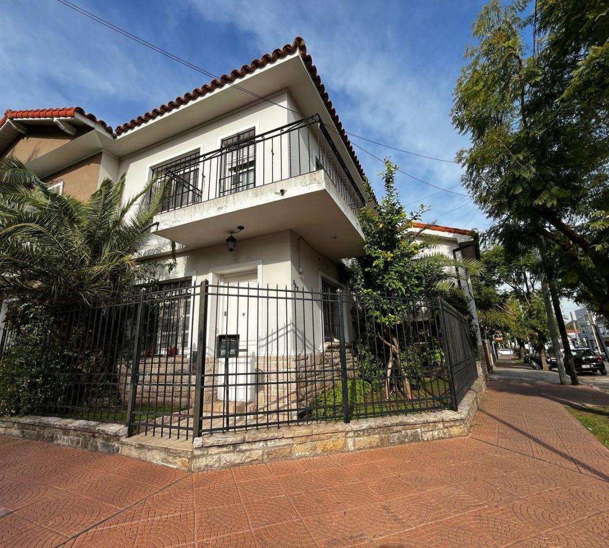 VENTA Casa 4 Ambientes en Bernal, Quilmes