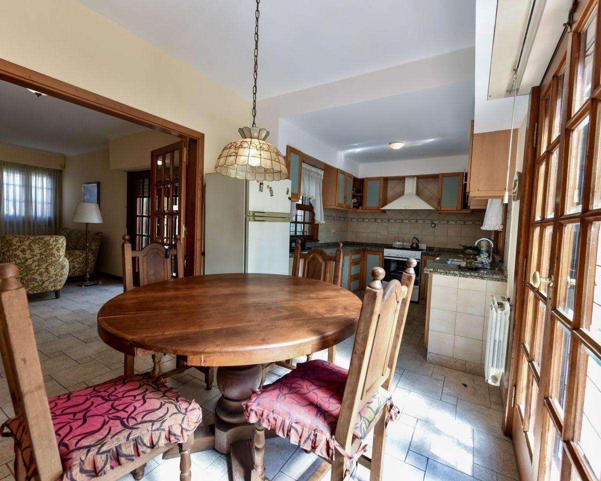 Venta Casa 4 Ambientes en Bernal Centro, Quilmes 2