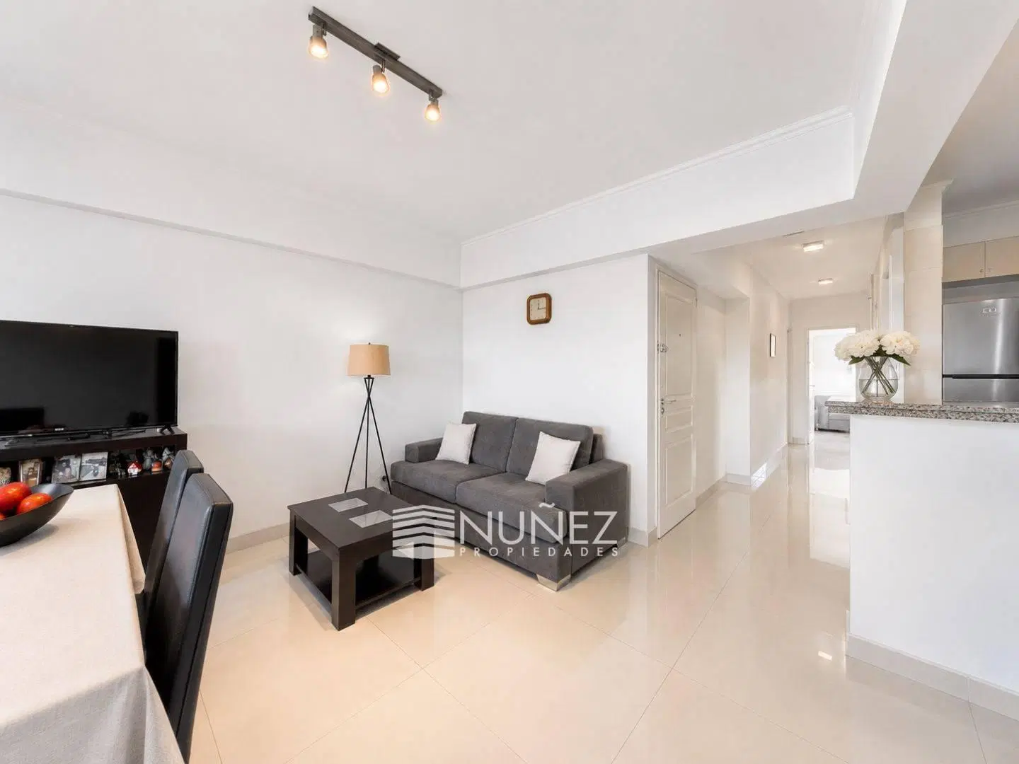 Semipiso 3 ambientes con balcón, parrilla y 2 baños Bernal Este 5