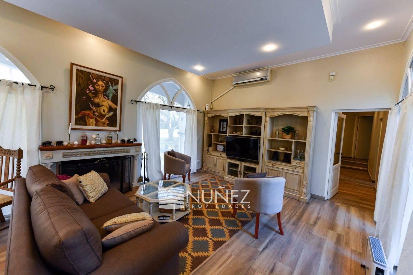 Foto de VENTA Casa 6 ambientes Campos de Roca I, imagen 1