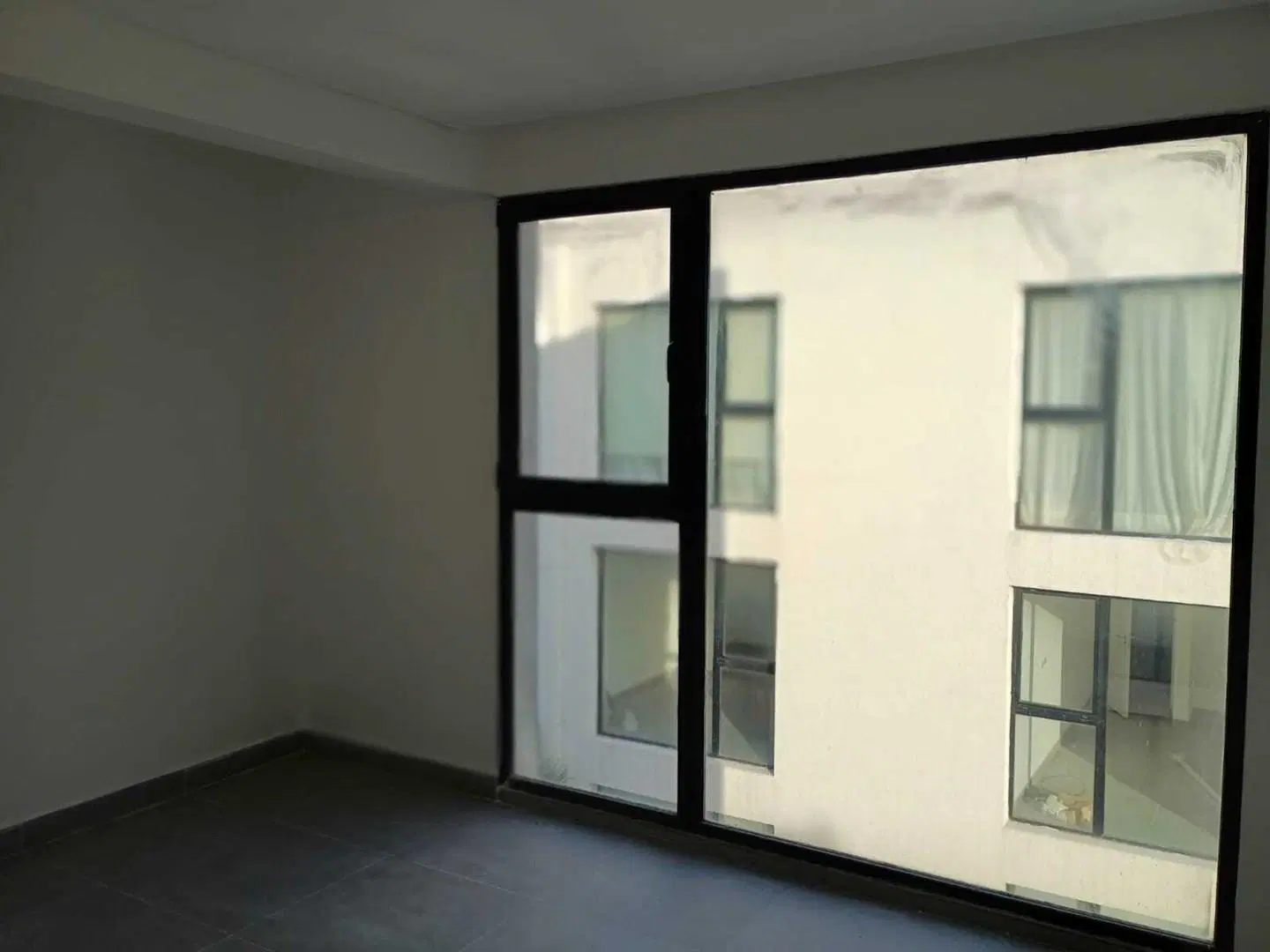 2 ambientes - A estrenar - Cochera - Balcon. 8