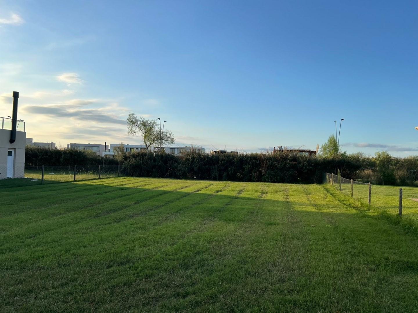 Foto de Lote 18x31 - 598m2 - Barrio Puerto Acacias., imagen 1
