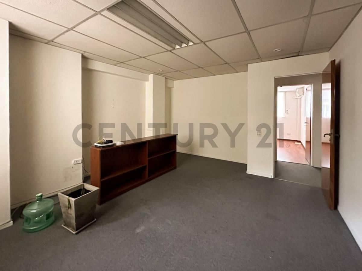 Foto de OPORTUNIDAD! OFICINA EN VENTA DE 141 MTS, imagen 2