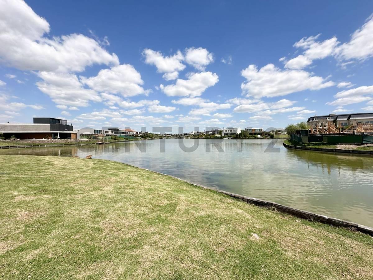 VENTA DE LOTE AL AGUA EN VIRAZON, NORDELTA.