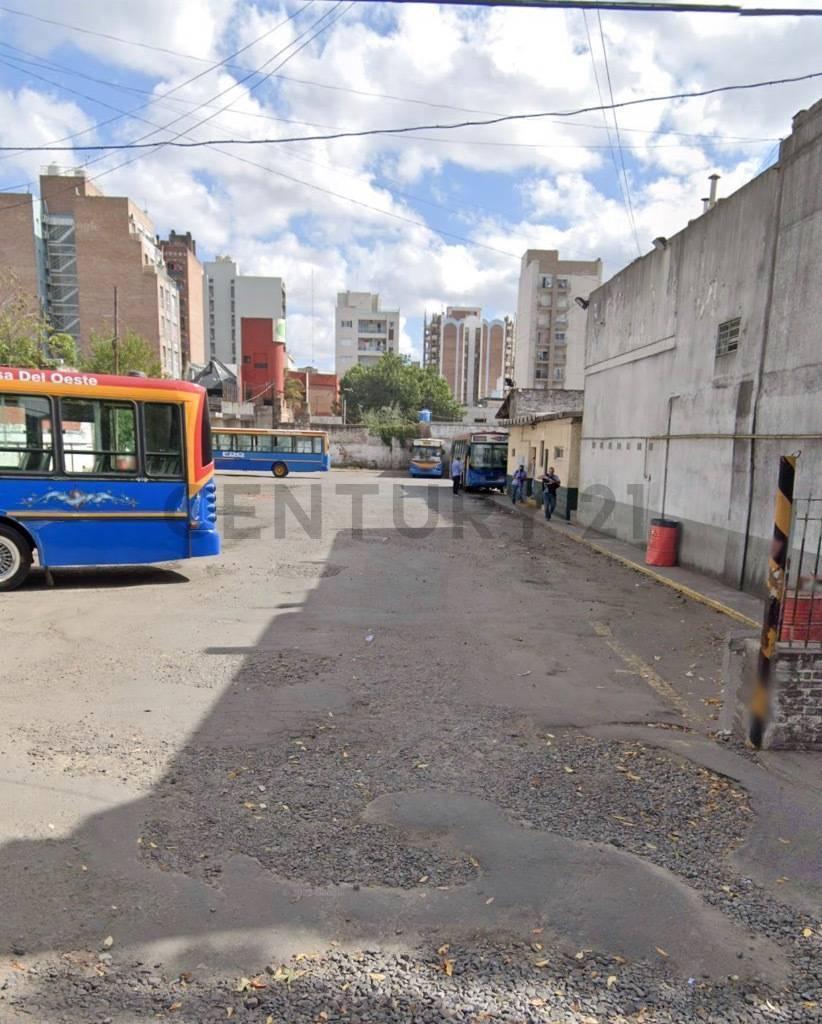 Foto de EXCLUSIVO LOTE EN EL CENTRO DE MORON !!! IDEAL DESARROLLO., imagen 5