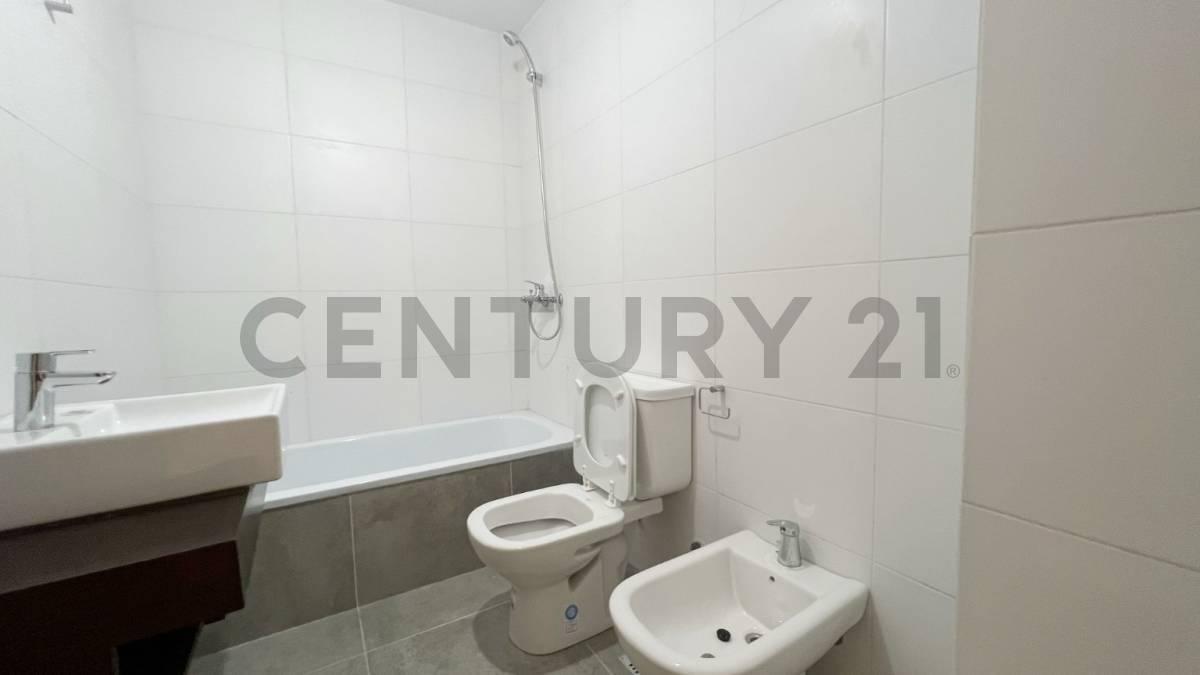 Foto de Moderno monoambiente divisible con balcón y Amenities en Caballito., imagen 5