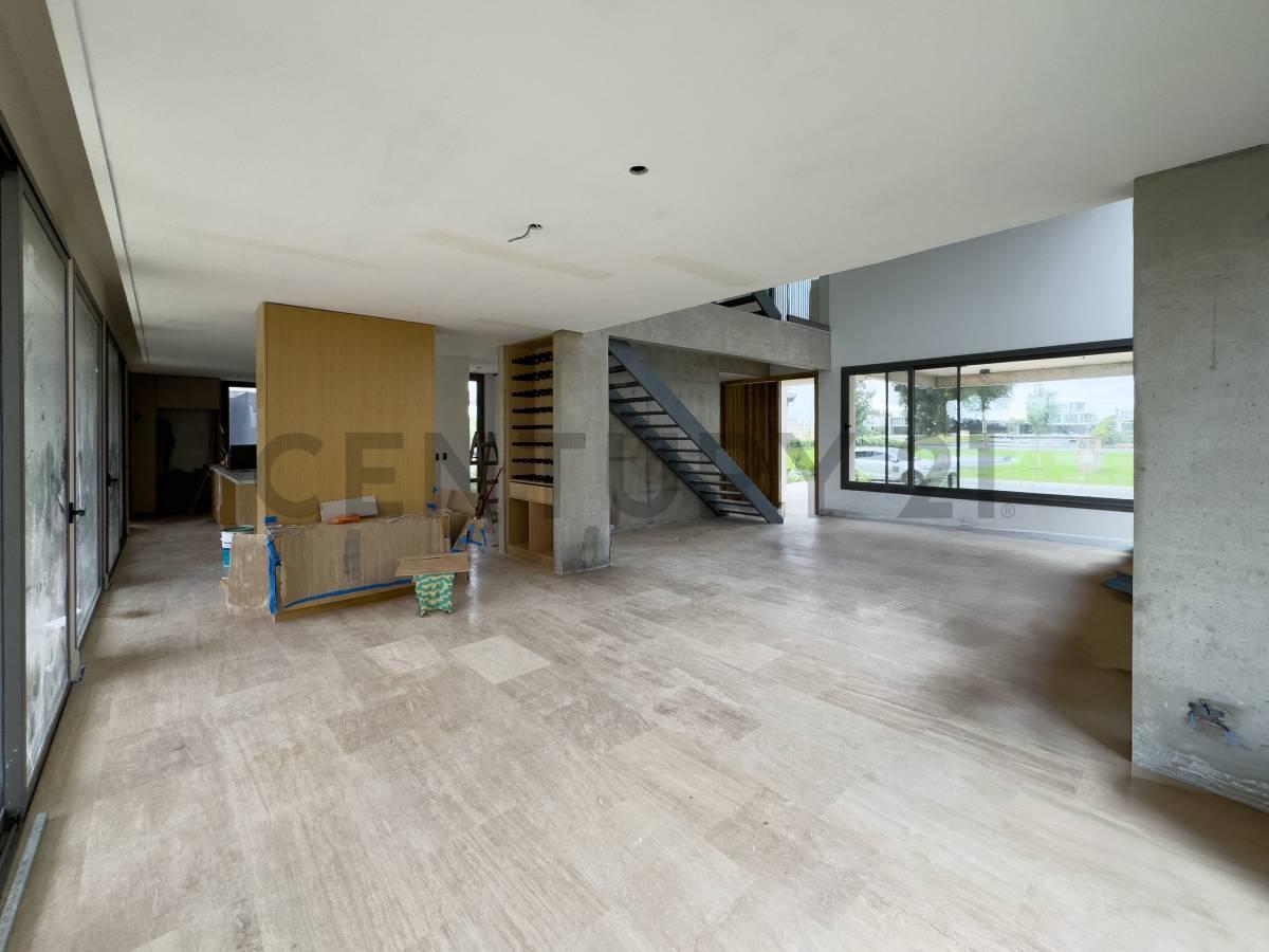 Foto de Casa de Diseño Vanguardista a Estrenar con Vista a la Laguna en Virazón, imagen 3