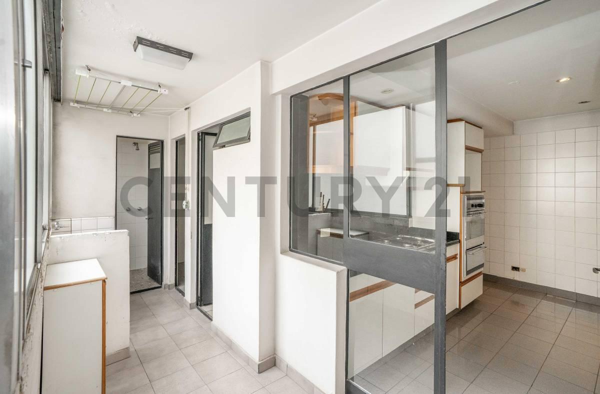 Excelente Semipiso en Exclusiva Zona de Recoleta 3