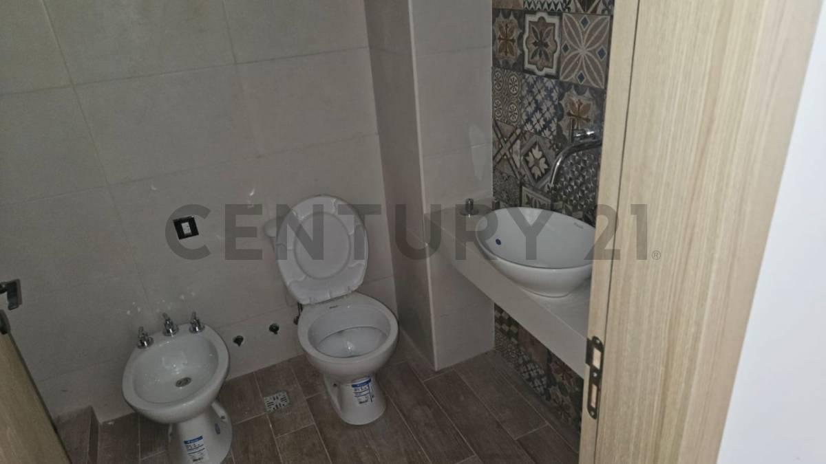 Venta Local 35,8 m² a Estrenar en Parque Chas - Villa Urquiza Muy Amplia Vereda 1