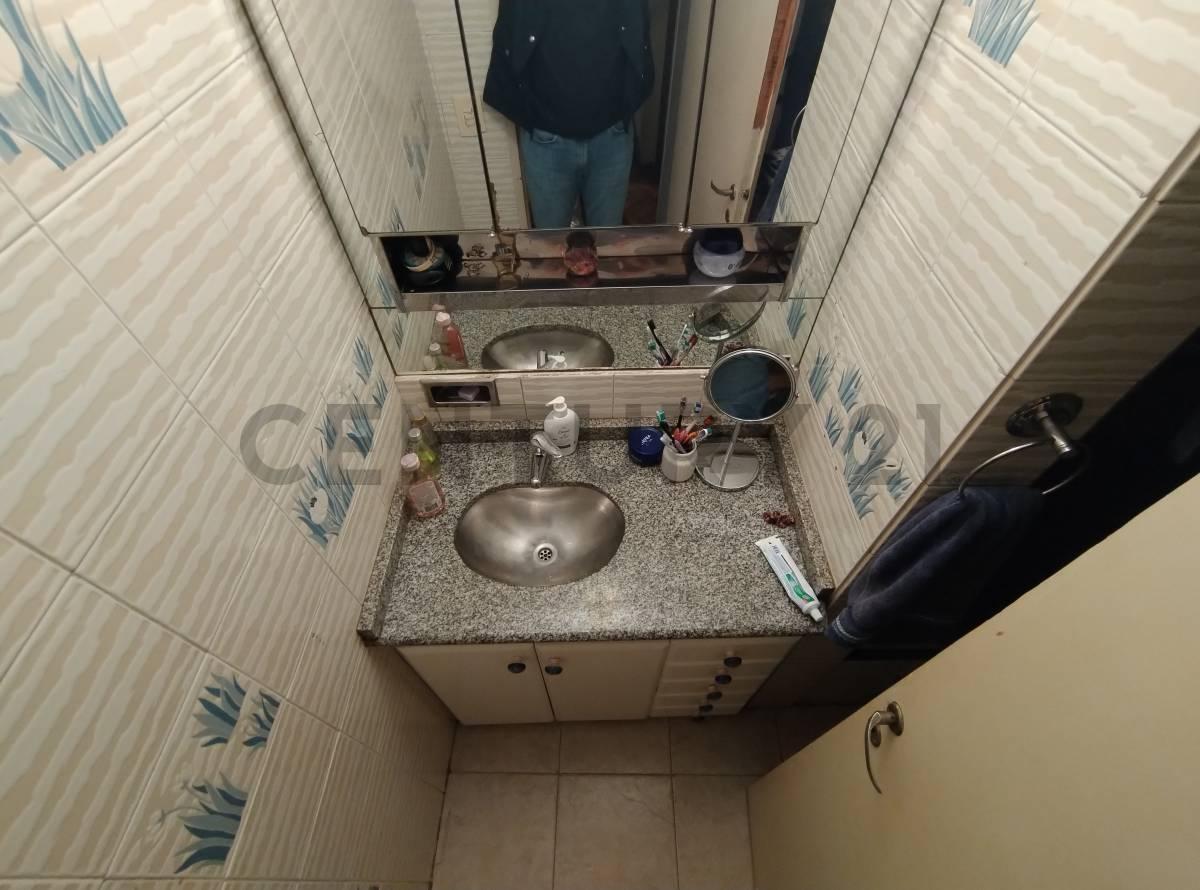 Departamento 3 Ambientes con Dependencias y Cochera 5