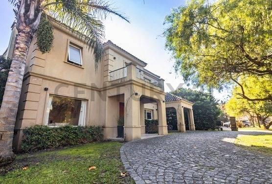 Venta Residencia en Barrio Cerrado La Montura – Pilar