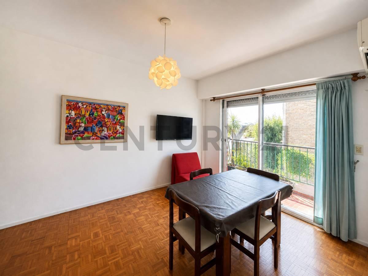 Venta Departamento 2 Ambientes Belgrano R Balcón Corrido Vista Abierta Muy Luminoso