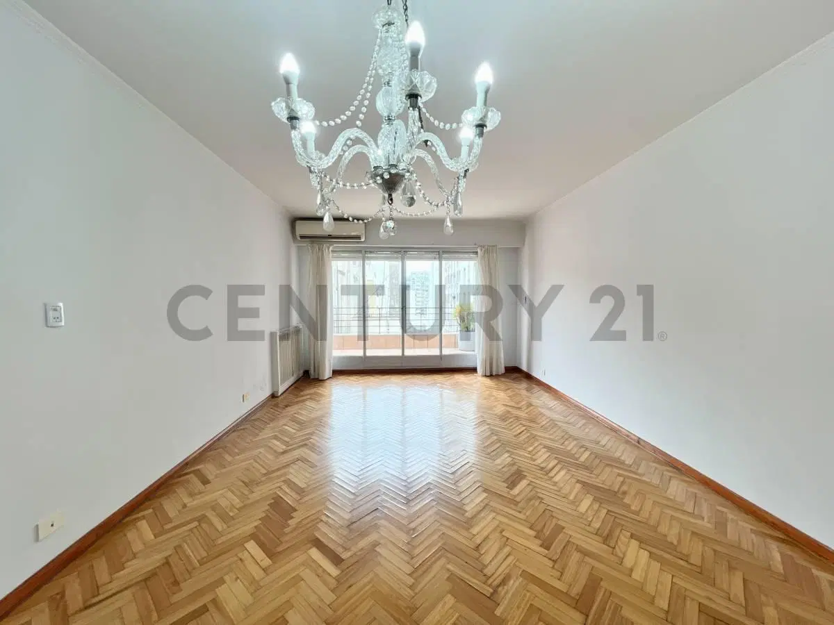 Venta departamento 3 ambientes c/ balcón aterrazado piso alto 2