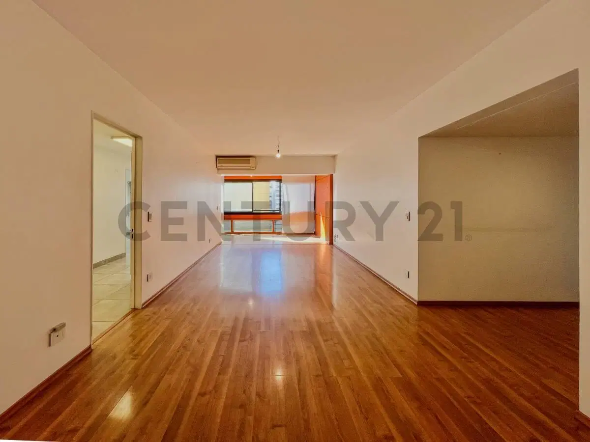 Departamento 3 ambientes + escritorio c/ cochera, baulera y seg. 24 hs. Palermo 4