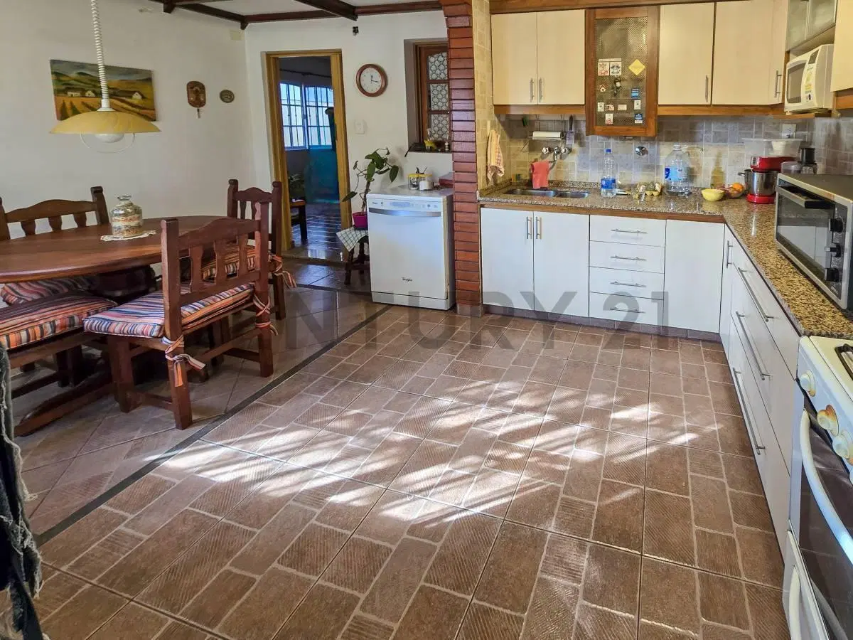 PH 3 Ambientes en Chilavert | 148 m² Totales | Entrada Independiente, Patio y Parrilla | Cochera 2