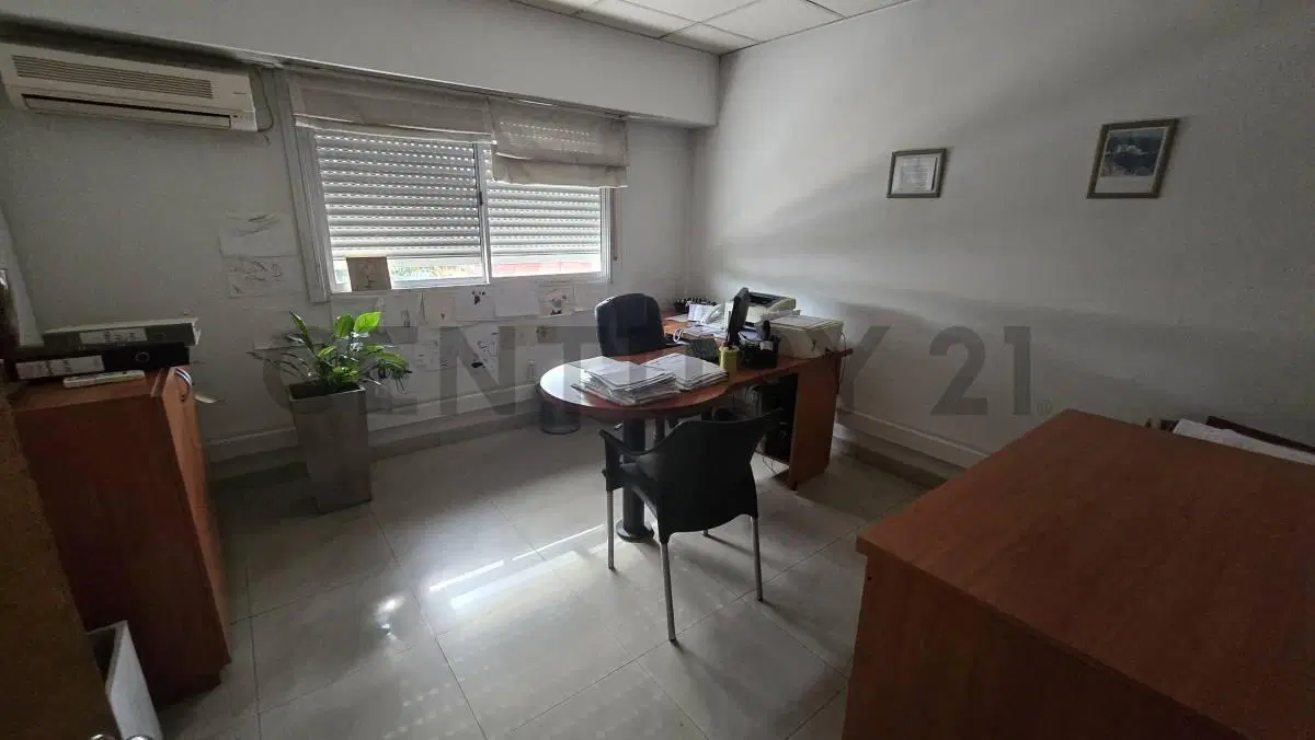 Venta de Depósito o Galpón en Villa Lugano 20 x49 metros 8