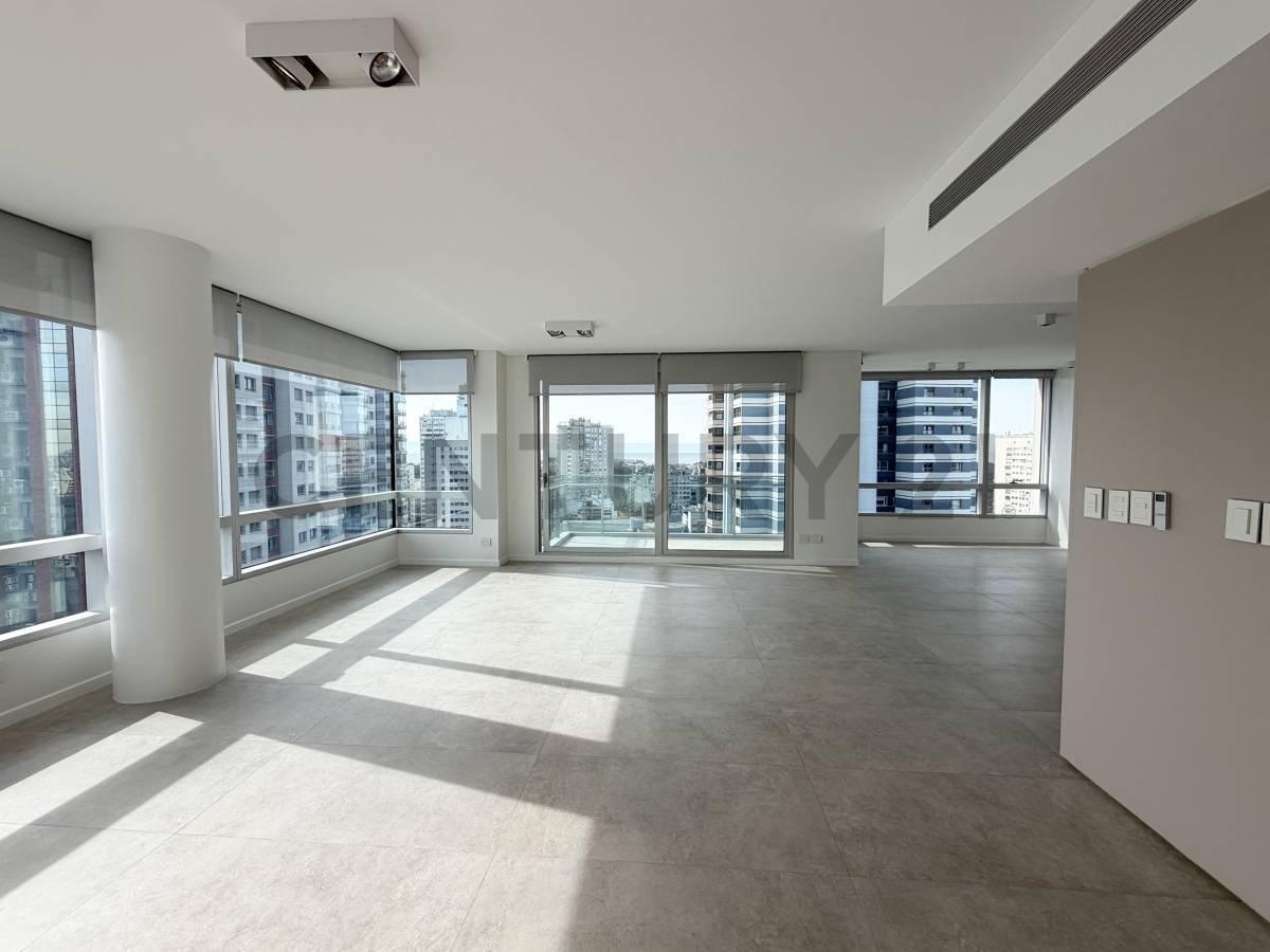 Foto de ESPECTACULAR 4 AMB y DOS COCHERAS RENOVADO TORRE QUANTUM PALERMO, imagen 4