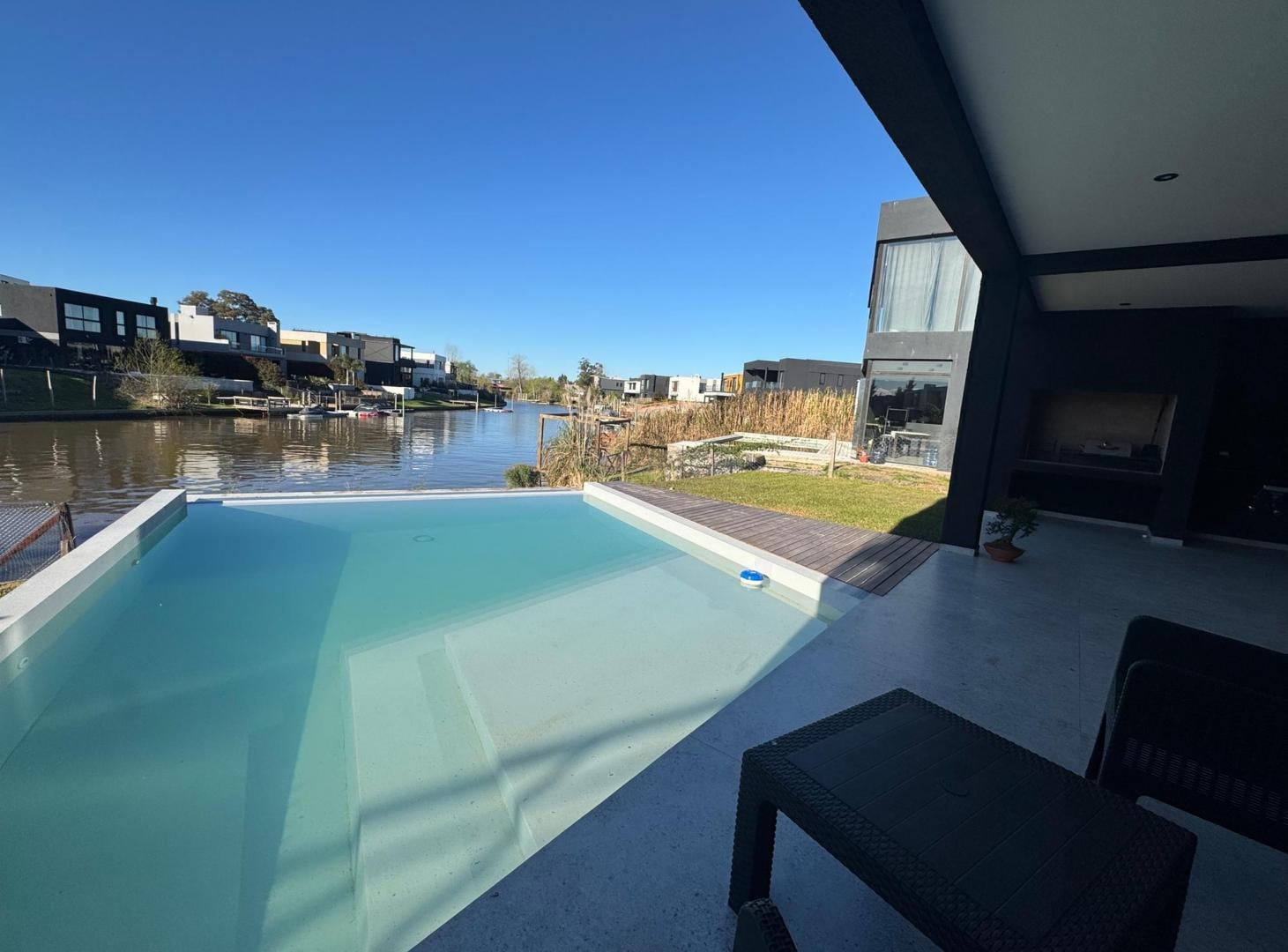 Foto de Casa a estrenar al río con amarra en Barrio Náutico Canal Villanueva, imagen 5
