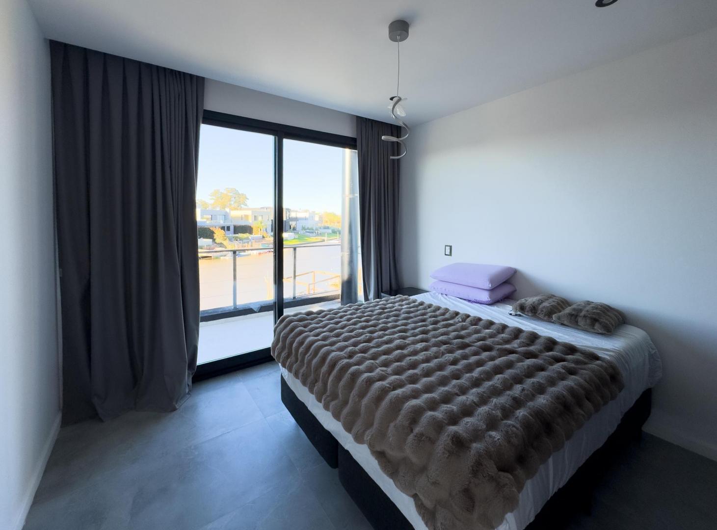 Foto de Casa a estrenar al río con amarra en Barrio Náutico Canal Villanueva, imagen 4