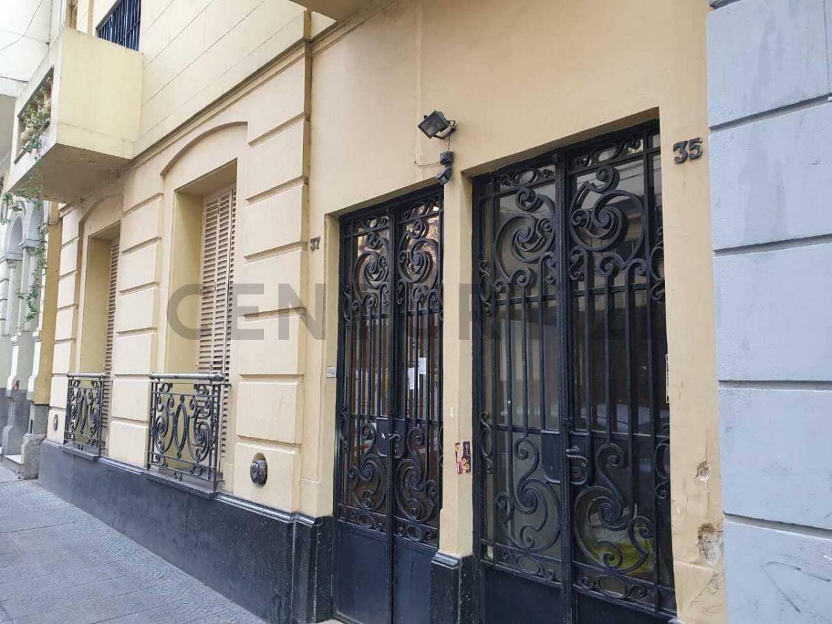 Foto de LOTE EN 33 ORIENTALES Y AV, RIVADAVIA. ZONA LIMITE ALMAGRO,, imagen 3