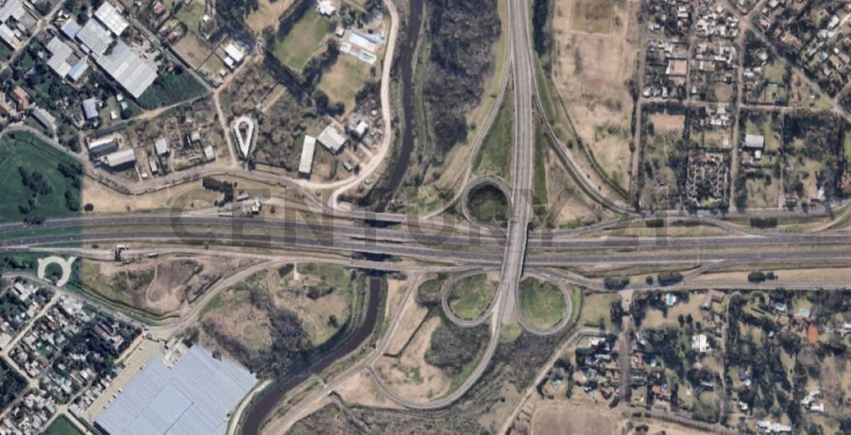 Foto de 18.000 METROS EN VENTA SOBRE GAONA Y CAMINO DEL BUEN AYRE, imagen 3
