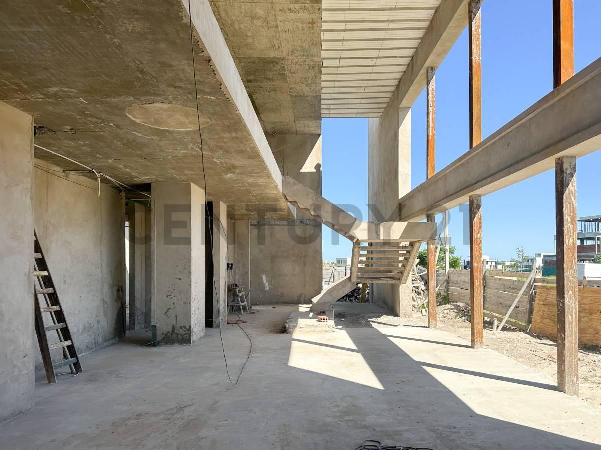 Foto de MODERNA Y DE DISEÑO CASA EN PUENTES AL LAGO CENTRAL, imagen 4