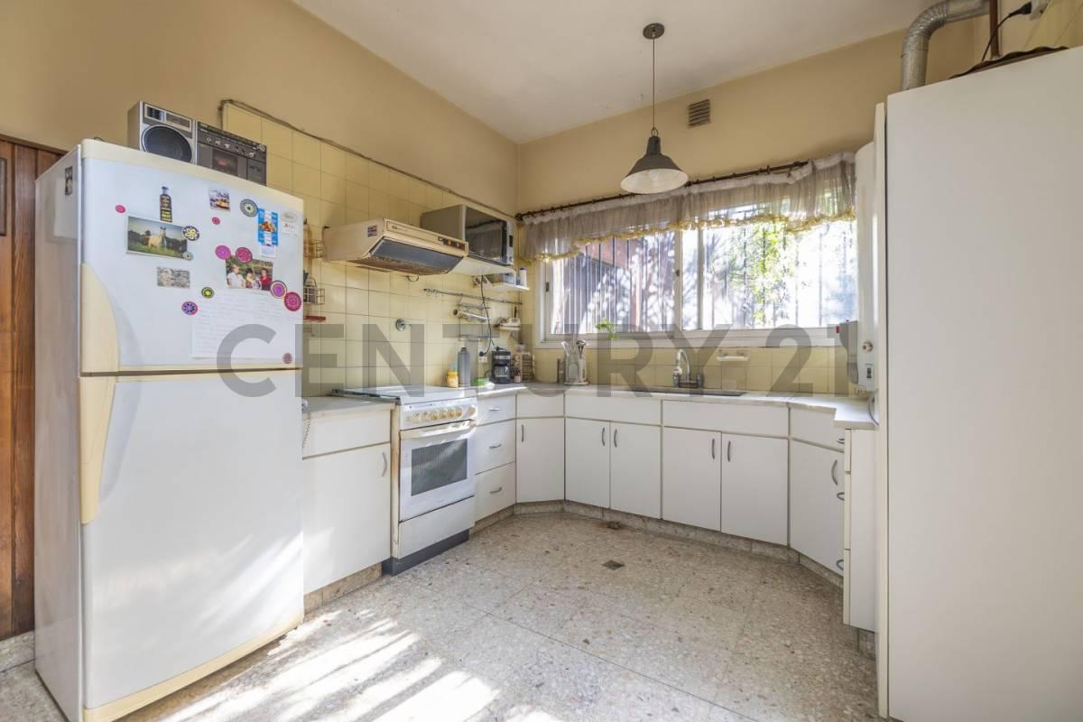 Foto de Venta Casa 3 dormitorios con patio y cochera - Barrio Santa Rita, San, imagen 2