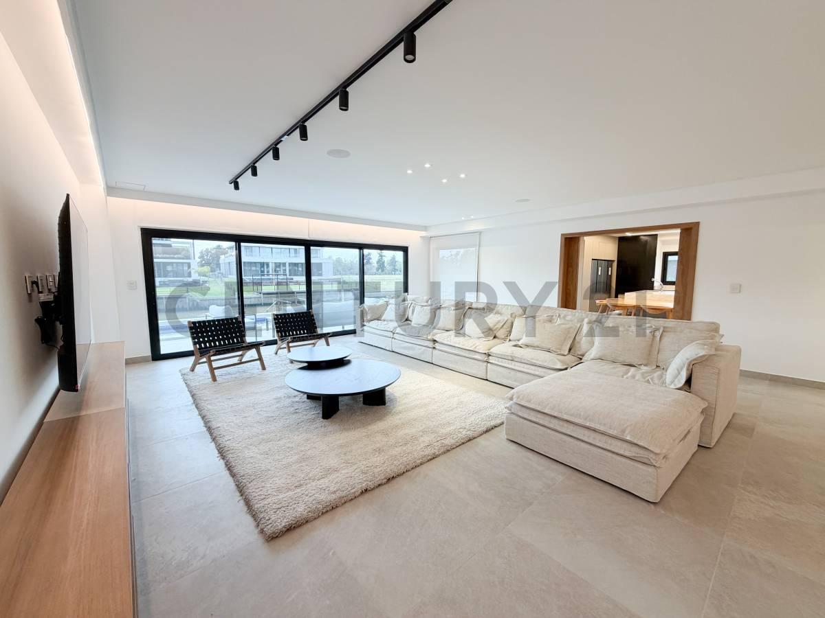Foto de ALQUILER CASA A ESTRENAR EL YACHT., imagen 1