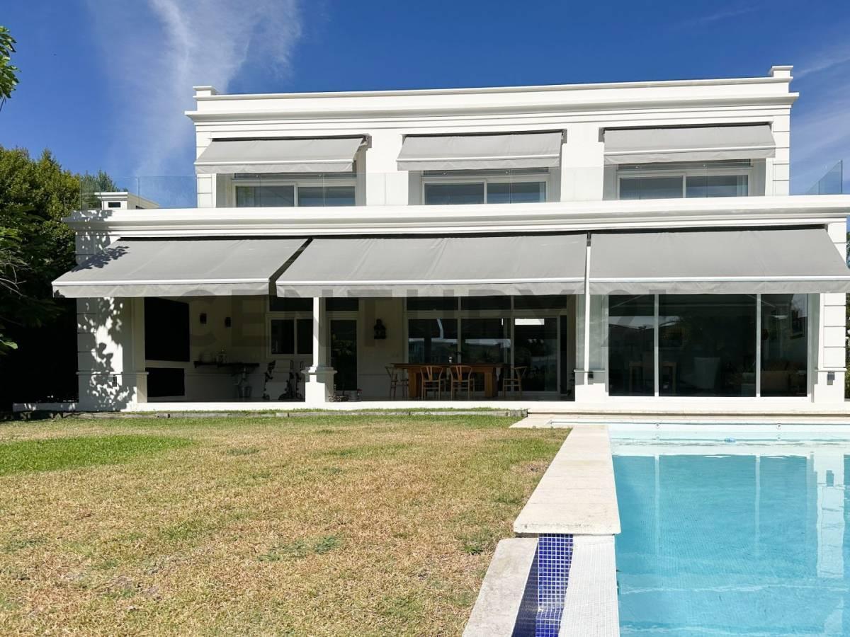 Foto de IMPECABLE CASA EN VENTA EN CABOS DEL LAGO., imagen 1