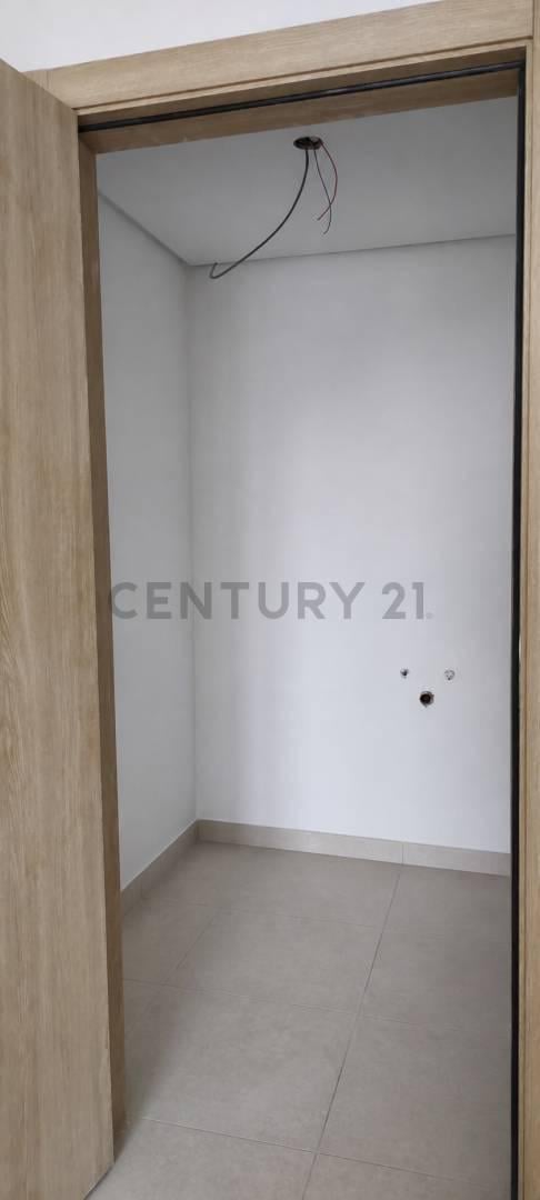 Foto de VENTA LOCAL 35,8 m² A ESTRENAR EN PARQUE CHAS - VILLA URQUIZA MUY, imagen 5