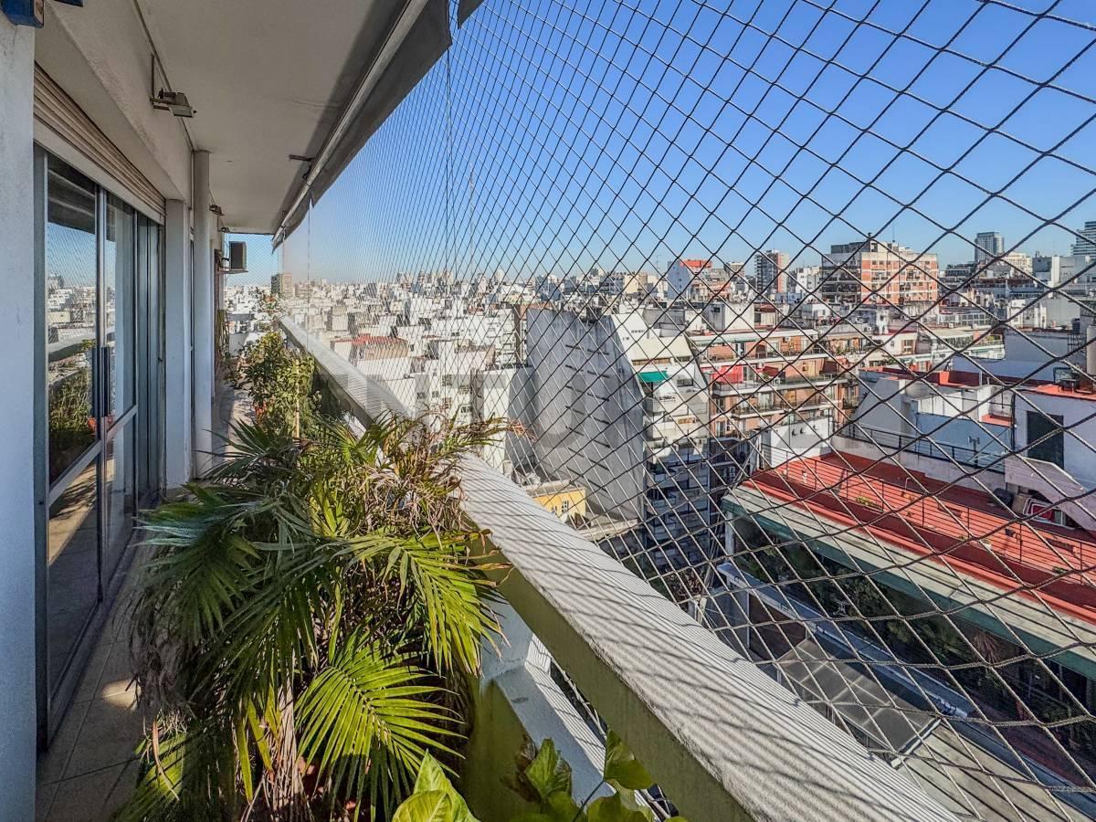 Foto de Piso alto en esquina con balcón, cochera y 2 bauleras. 192m en Recoleta, imagen 2