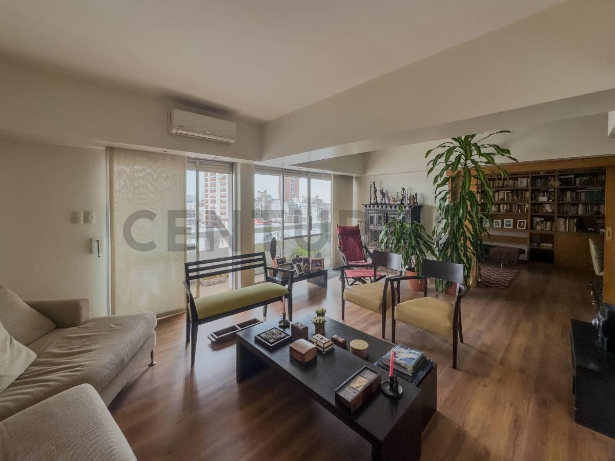 Foto de Piso alto en esquina con balcón, cochera y 2 bauleras. 192m en Recoleta, imagen 3
