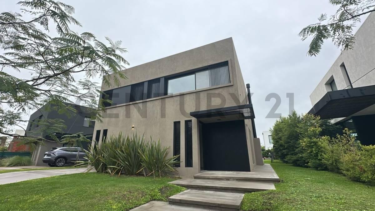 Foto de CASA EN VENTA EN LOS CASTAÑOS 4 AMB DEP Y PISCINA., imagen 3
