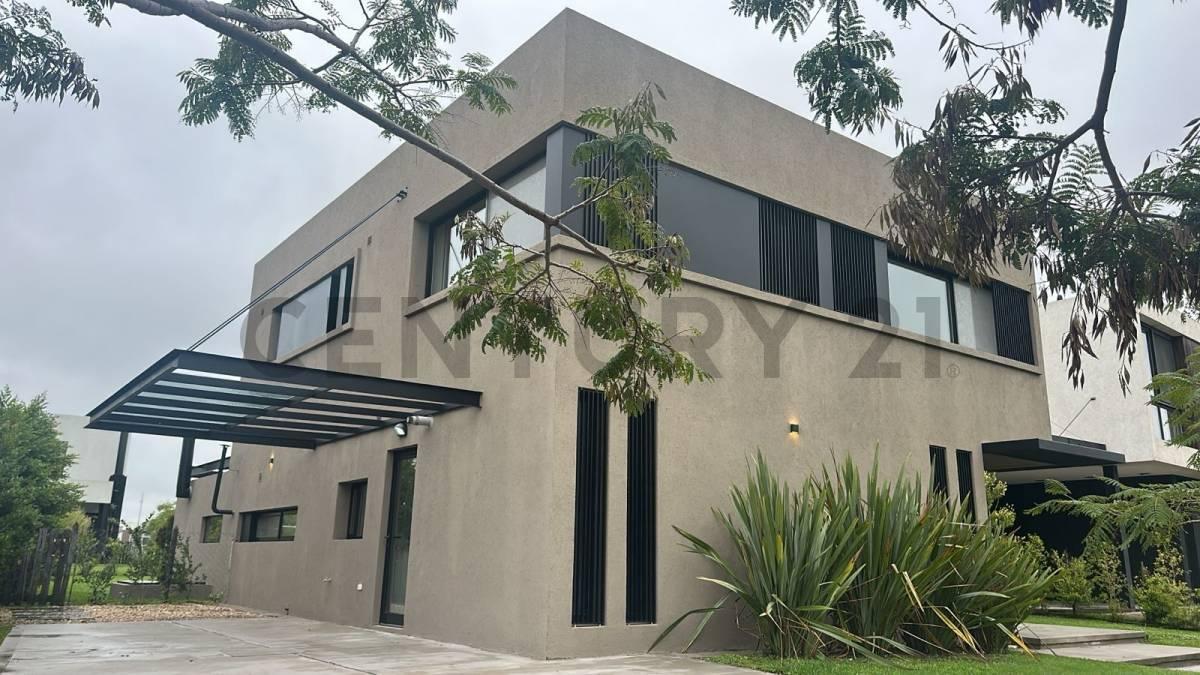 Foto de CASA EN VENTA EN LOS CASTAÑOS 4 AMB DEP Y PISCINA., imagen 2