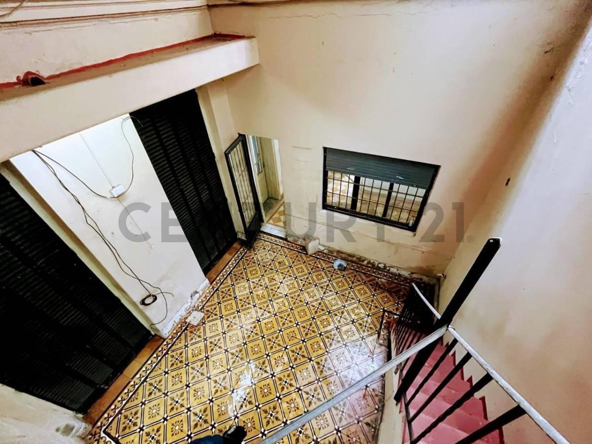 Foto de VENTA CASA DE EPOCA, PARA RECICLAR, CON GRAN POTENCIAL. PATERNAL |, imagen 5