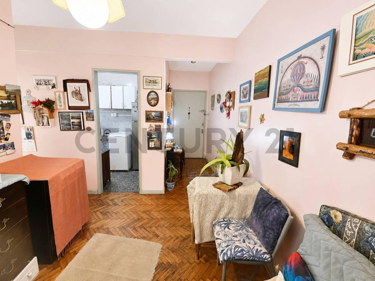 Foto de Venta Departamento 2 Ambientes Excelente Ubicación Belgrano R Lateral, imagen 2