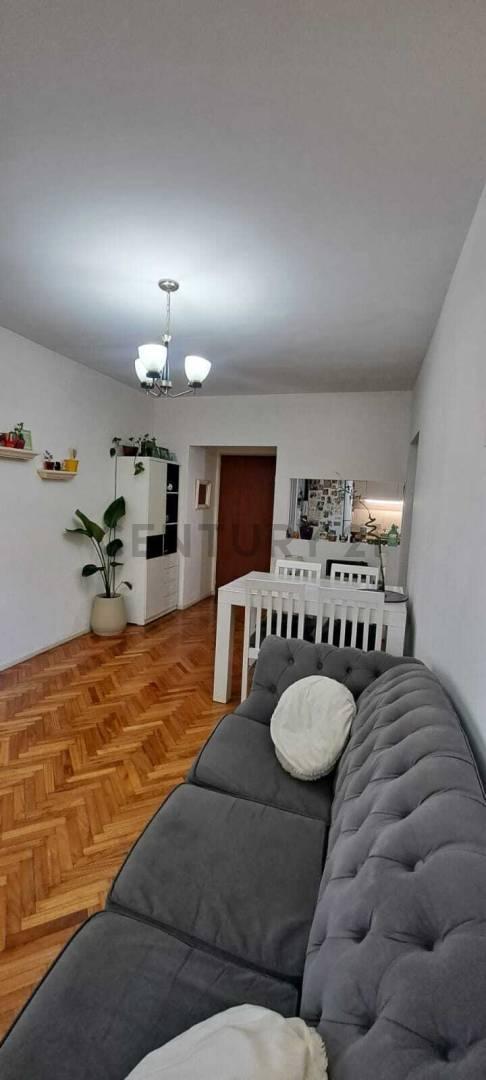 Foto de Excelente departamento 3 ambientes con patio, en Belgrano R., imagen 3